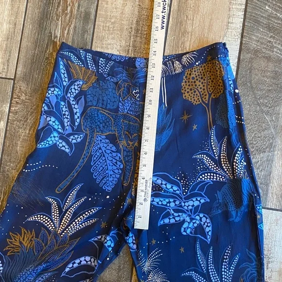 FARM Rio Night Jungle Navy Blue Flare Pants 🆕 - Picture 10 of 13